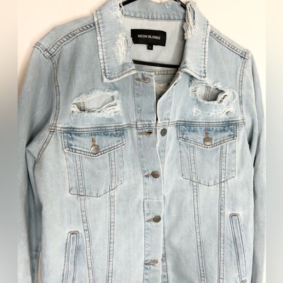 Women’s Denim Jean Jacket Distressed Light blue wash Oversized Size Small NWT - Picture 6 of 15
